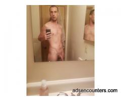 Good looking/WELL hung/ 30yo white male. I'll do what you want - m4w - 30 - Columbus OH