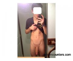 Bi guy here looking for a couple - m4mw - 20 Charlotte NC