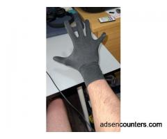 Gloved hand job, anyone offer ? - m4m - Flushing NY