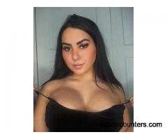 Busty hot curvaceous babe - w4m - 26 - Jacksonville FL