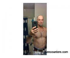 Hung and horny - m4w - 46 - Fresno CA