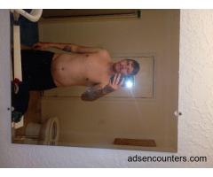 Hi looking to dick a girl down good discreetly - m4w - 28 - Fort Worth TX