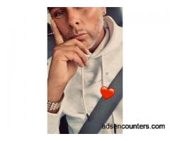 Fwb are you her? FWB, Hookup ???? can host - m4w - 35 - Lansing MI