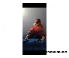 Sexy Seductive Redhead Latina and super busty....REAL AD - Escort - Milwaukee WI