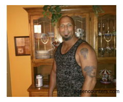 Seeks partner in crime - m4w - 41 - Portland OR