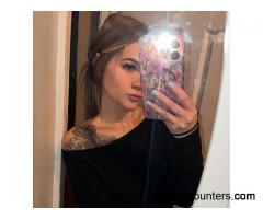 College Girl Available - Escort - 19 - Davie FL