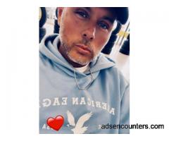 Clean Sexy Handsome BWC LOOKING for NSA Hookup - m4w - 37 - Lansing MI