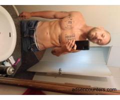 watch me lick, stretch, eat, and explore on this beautiful pink pussy - mw4g - 35/40 - Portland OR