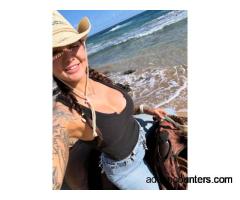 I’m a single mom, down to meet up with new people - w4m - 31 - Los Angeles CA