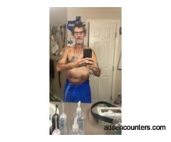 Single man looking for single woman for fun - m4w - 56 - Fort Worth TX