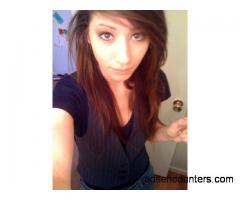Single sexy girl wants hookup - w4m - 25 - Nashville TN