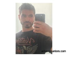 Looking for a hot girl - m4w - 39 - Chicago IL