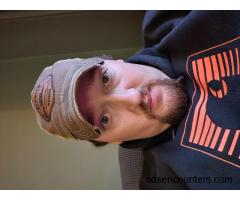 Looking for friends with benefits - m4w - 33 - Peterborough ON