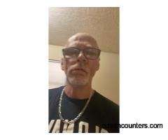 Looking for a friend who benefits - m4w - 54 - Caruthersville MO