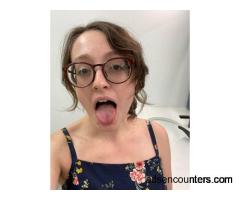 LET'S PLAY SOMETHING 69 fUN WITH MY WET JUSSY PUSSY - Escort - 26 - Downey CA