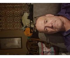 Straight man looking for Trans - m4t - 57 - Moore OK