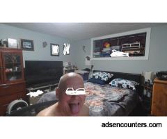 Looking for a female for regular Oral to give her and possibly more - m4w - 58 - Vancouver BC