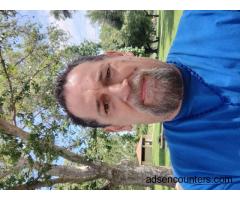 Looking for a wet kitty to worship - m4w - 56 - Azusa CA